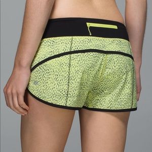 Lululemon 🍋 Speed Short Dottie Dash Clarity